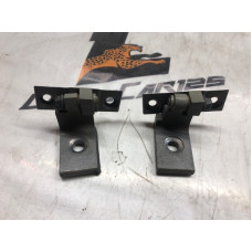 Петли двери передние правые Bmw 5 E60 N52B30 2009