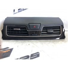 Дуйка центральная Nissan Altima QR25 2014